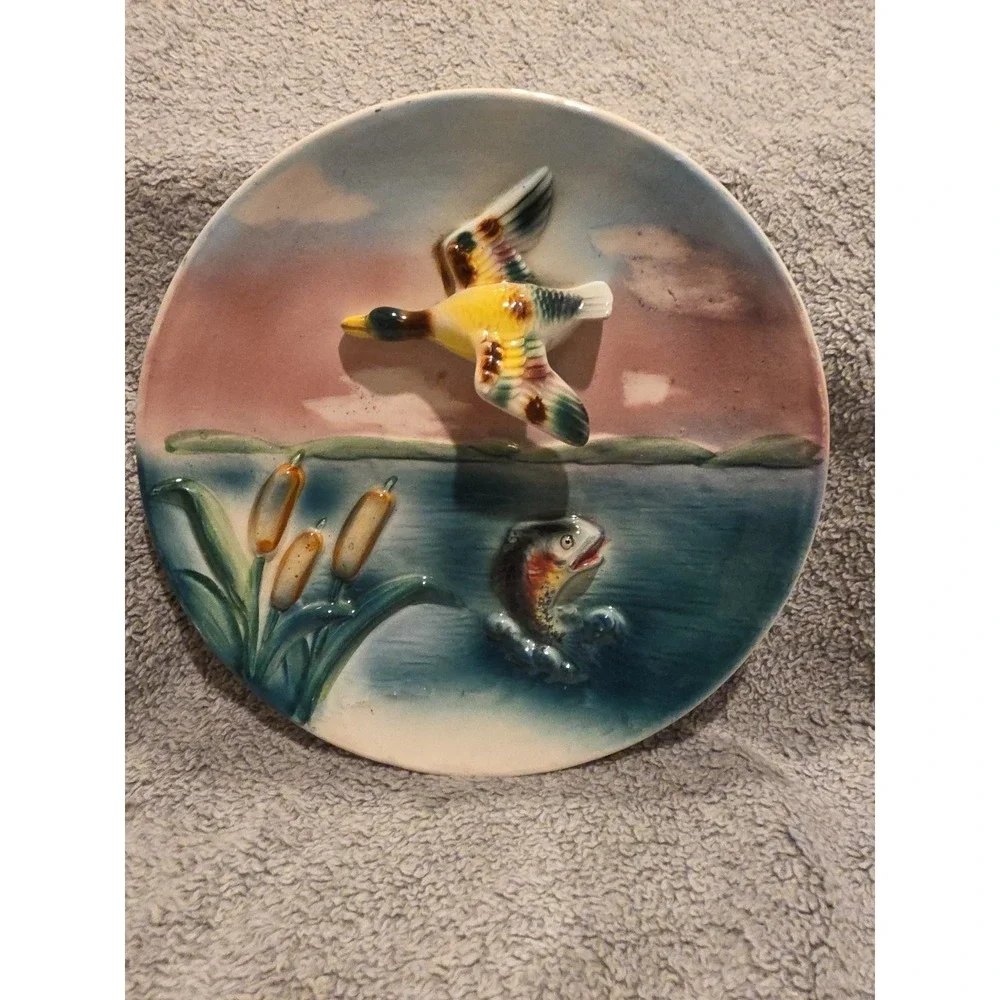 Vintage Mallard Fish 3D Decorative Hanging Plate 8 Inches Duck Scenery